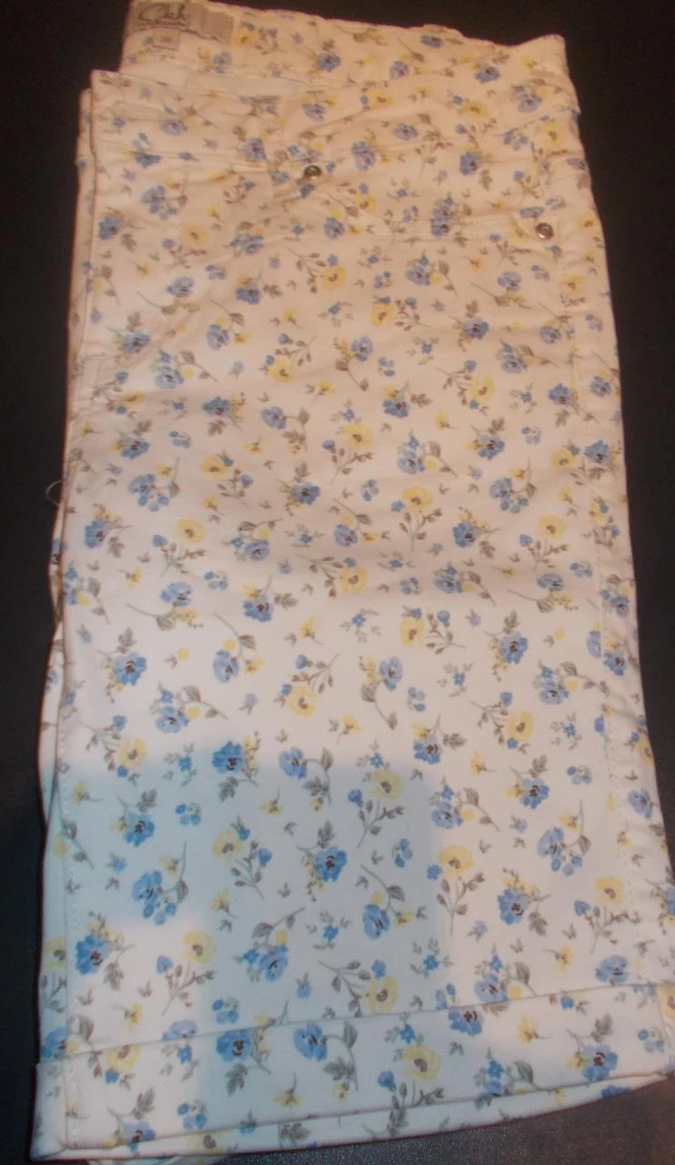 Magnificent women's Bermuda shorts, size 38 – photo 2